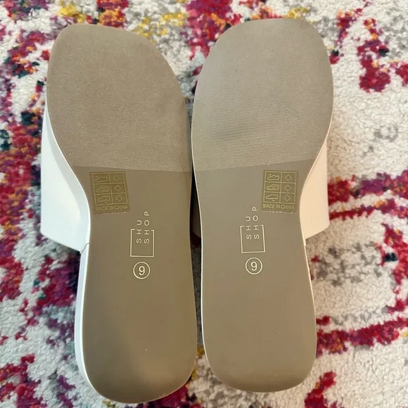 Shu Shop Lourdes Bone Sandals - Picture 7 of 7